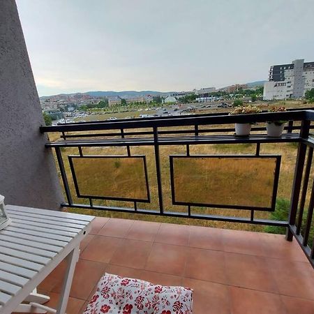 Apartment 13C Pristina Kültér fotó
