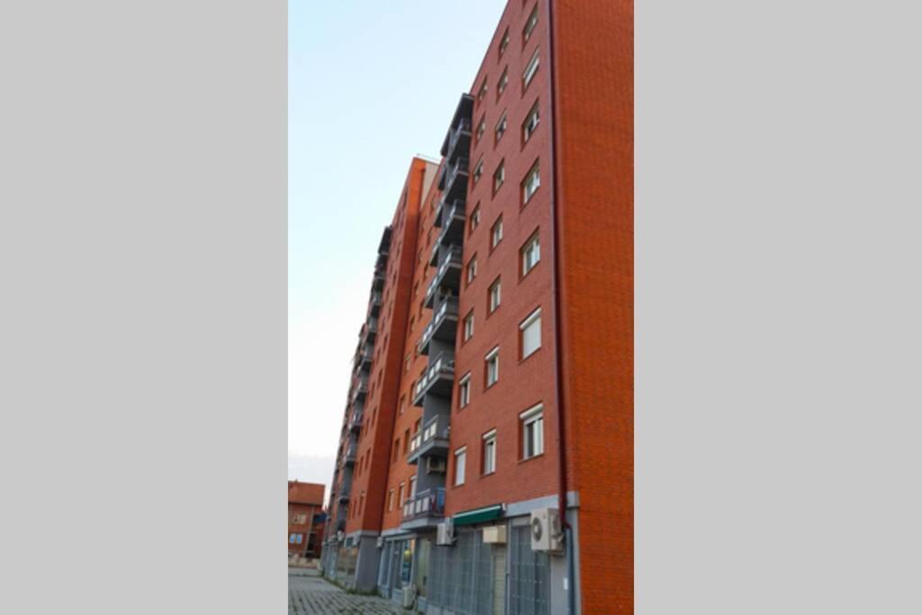 Apartment 13C Pristina Kültér fotó